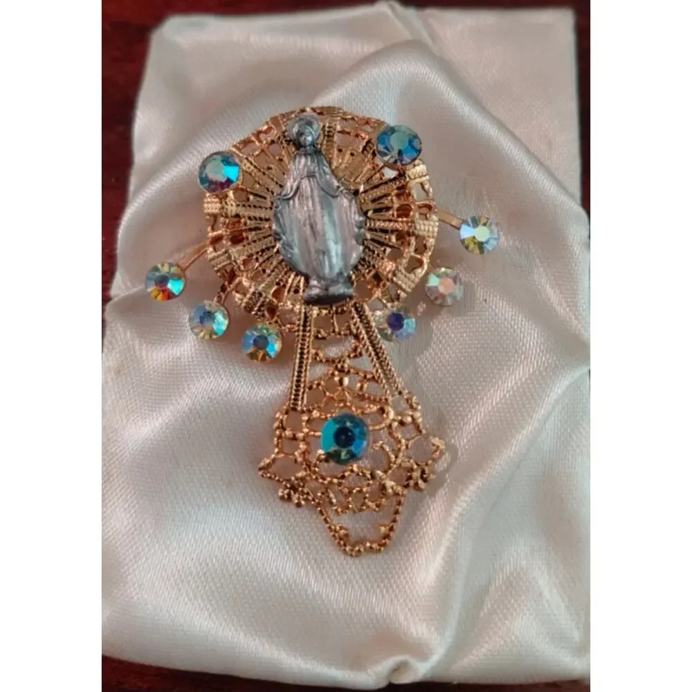 Vintage 1960s Virgin Mary Aurora Borealis and filigree brooch